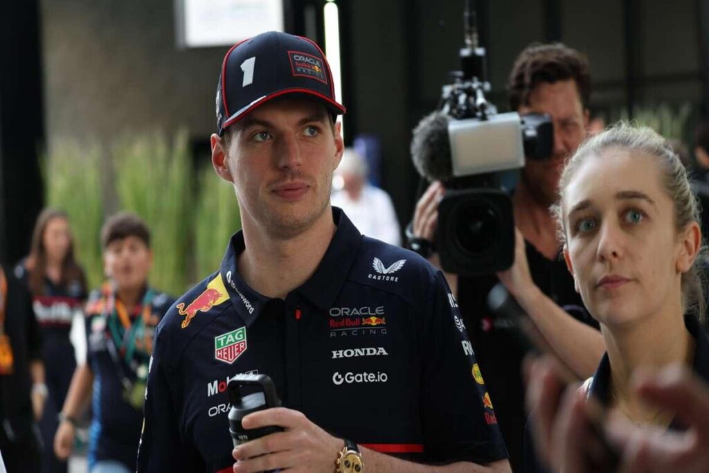 Verstappen accoglie la sua prima figlia Lily: un nuovo capitolo nella sua vita da papà
