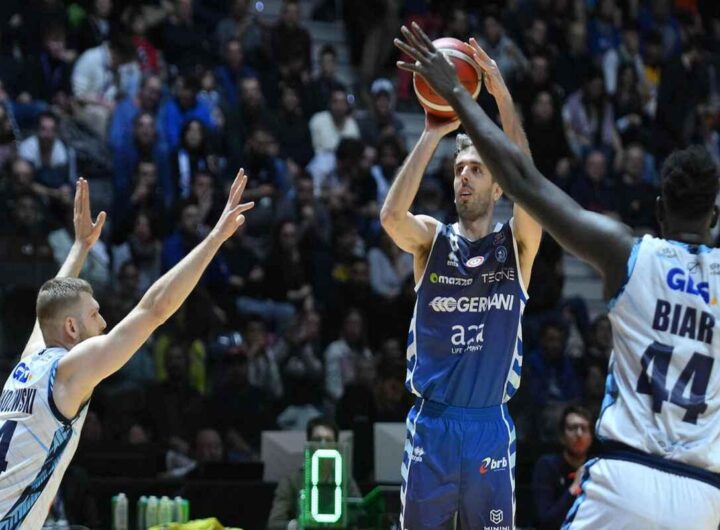 Brescia punta su Cinzia Zanotti per la panchina femminile nel basket