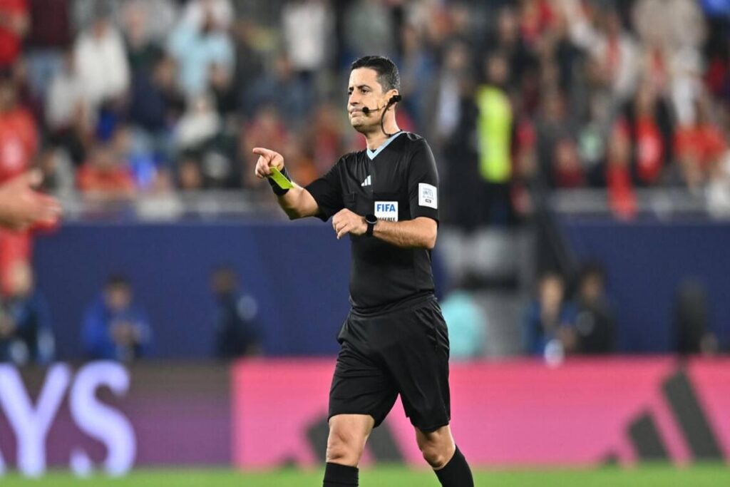 Calcio e tecnologia: la Fifa introduce l'AI per rivoluzionare il fuorigioco nel Mondiale club