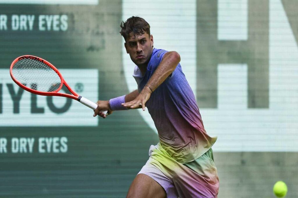 Cobolli si arrende ad Halle, Zverev conquista la semifinale con grinta