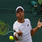 Darderi ko al primo turno di Halle: Tsitsipas avanza con determinazione