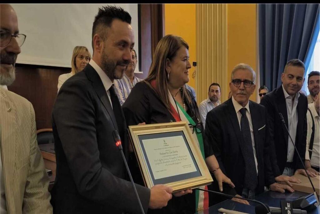 De Zerbi diventa cittadino onorario di Foggia: un riconoscimento che vale più di un trofeo