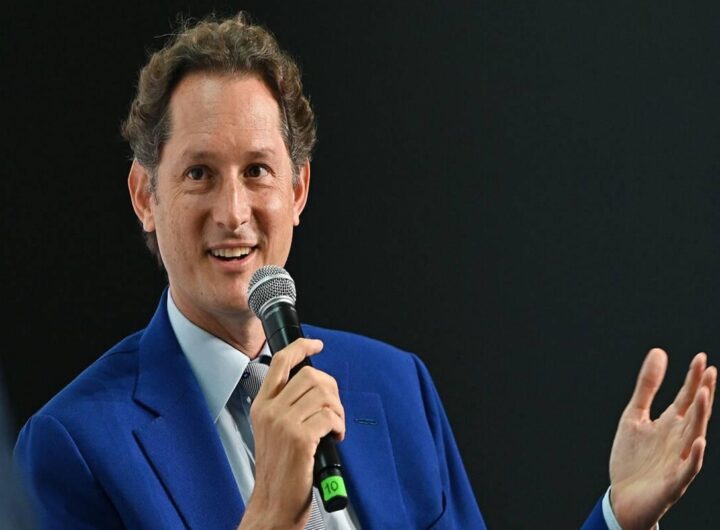 Elkann celebra un'impresa storica: tre vittorie consecutive a Le Mans