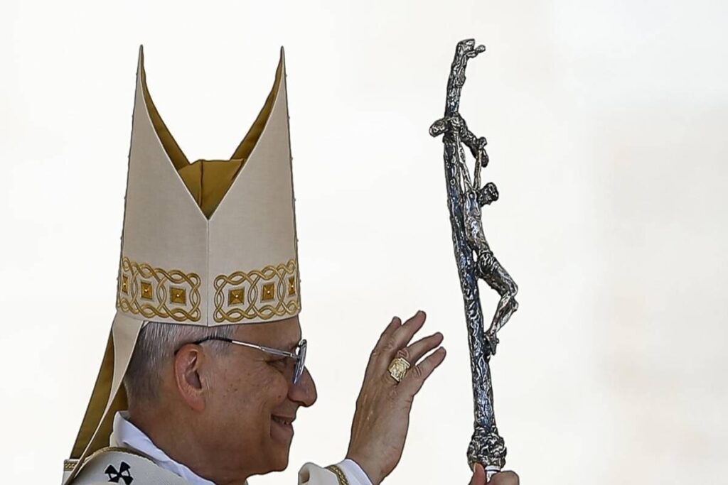 Il Papa accoglie i ciclisti: un Giro d'Italia speciale in Vaticano