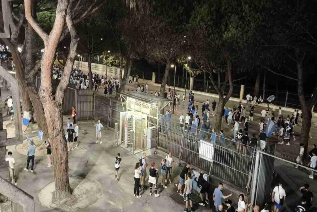 Il Pescara celebra il ritorno in B con una notte indimenticabile