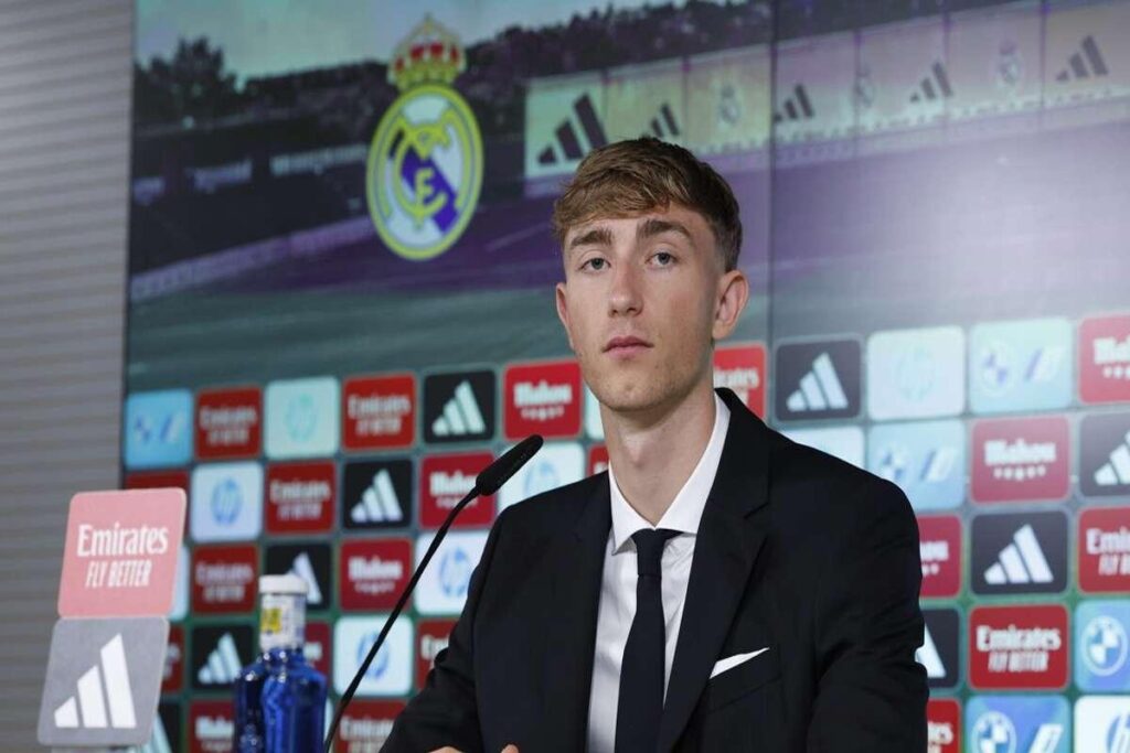Il sogno diventa realtà: Huijsen firma con il Real Madrid