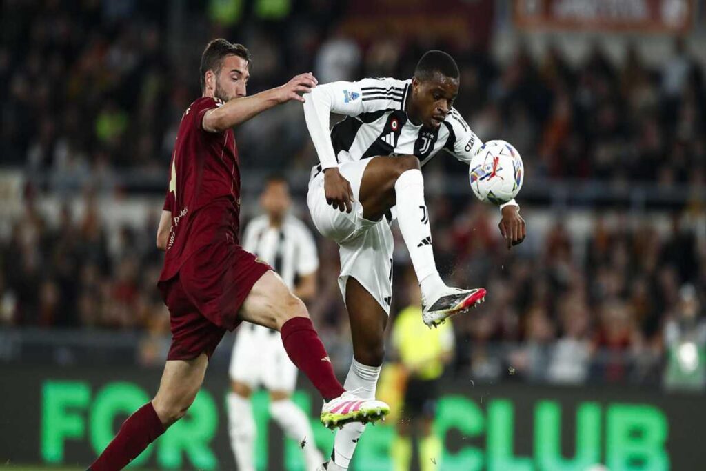 Juve sorprende: Kalulu diventa bianconero a titolo definitivo dal Milan
