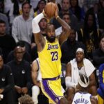 LeBron James rinnova con i Lakers: un'altra stagione da protagonista