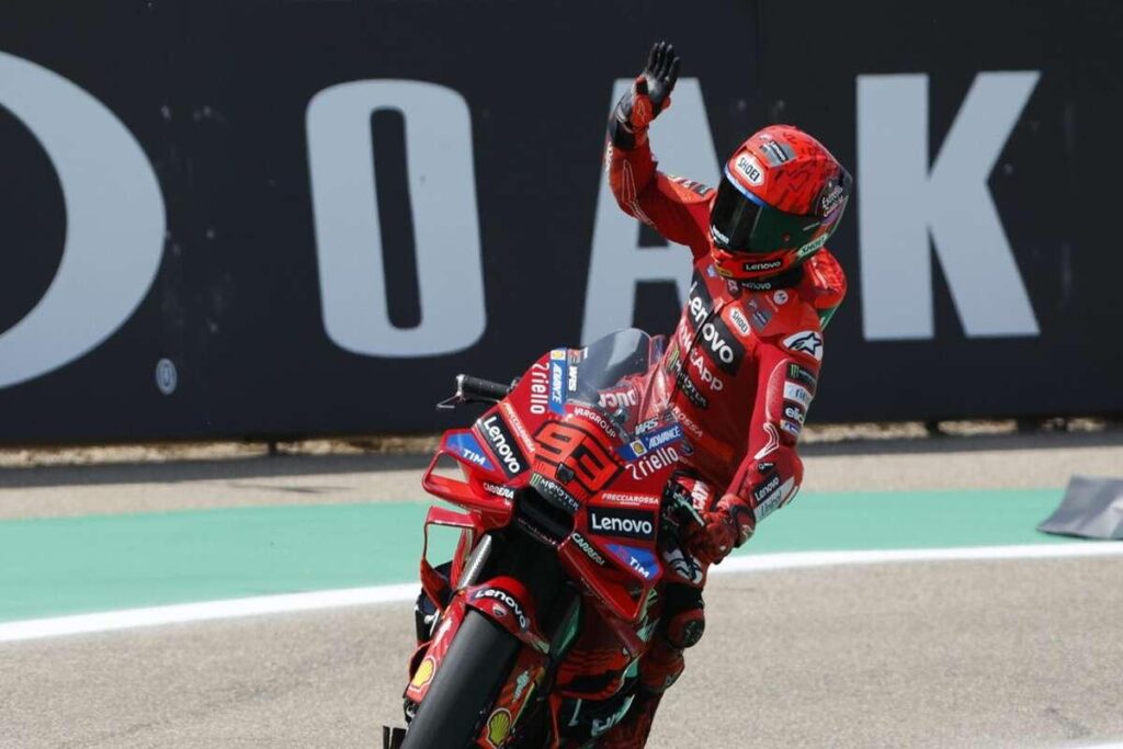 Marc Marquez conquista la pole position ad Aragon: un passo verso la vittoria
