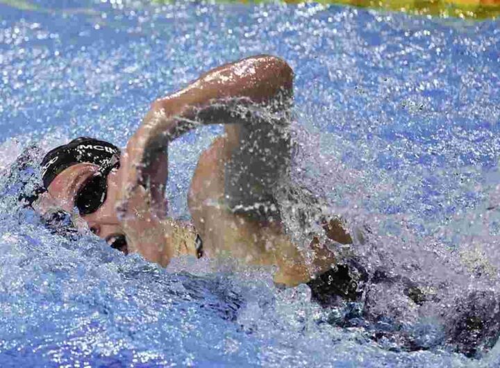 McIntosh stabilisce un nuovo record mondiale nei 400 misti: un trionfo canadese nel nuoto