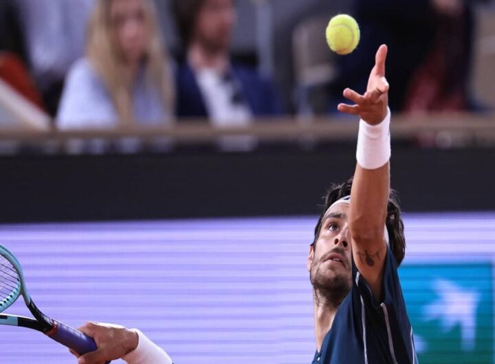 Musetti in vantaggio su Tiafoe: il primo set del Roland Garros si accende in diretta