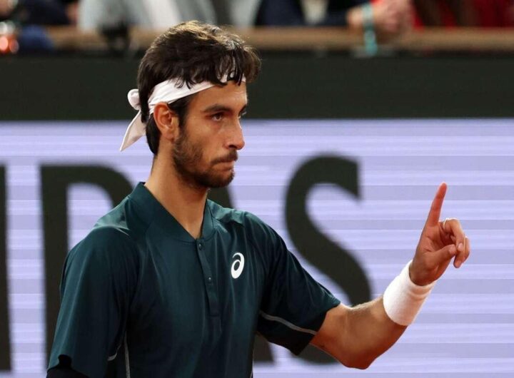 Musetti si ritira e Alcaraz conquista la finale del Roland Garros