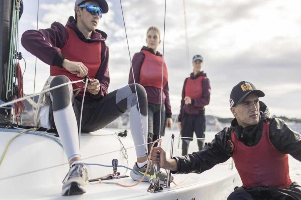 Navigare verso il futuro: la nuova piattaforma Generali e Barcolana per le donne nella vela