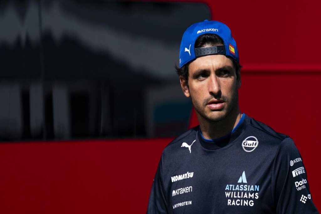 Sainz: la sfida di adattarsi a un nuovo team, come dimostra Hamilton