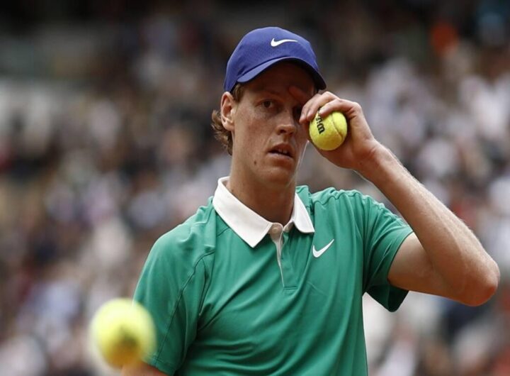 Sinner esulta per la semifinale al Roland Garros: Qui è un'esperienza unica