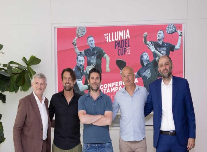 Stelle del calcio in campo: Di Canio, Totti, Vieri e De Rossi all'Illumia Padel Cup 2025