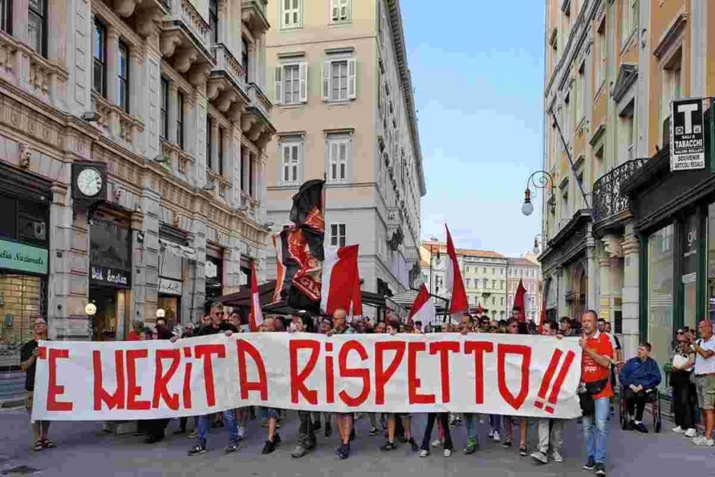 Tifosi della Triestina in protesta: paura per il futuro del club