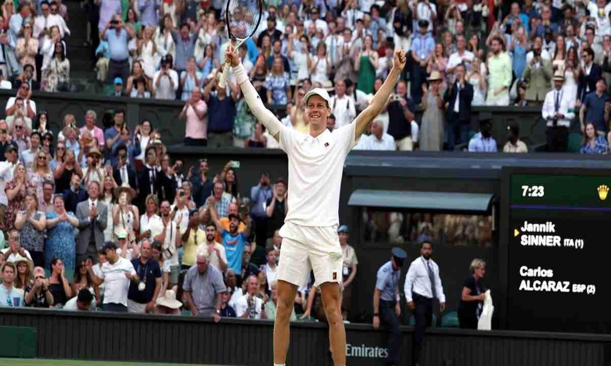 Abodi: il ministro che si prende una pausa da Wimbledon