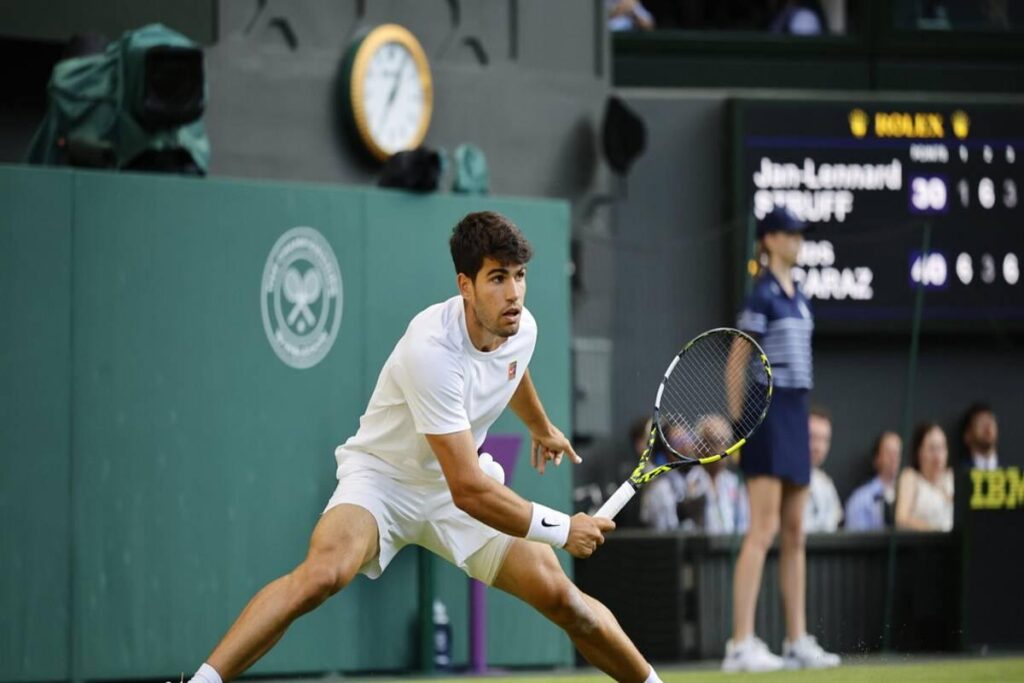 Alcaraz supera Struff in un emozionante duello a Wimbledon