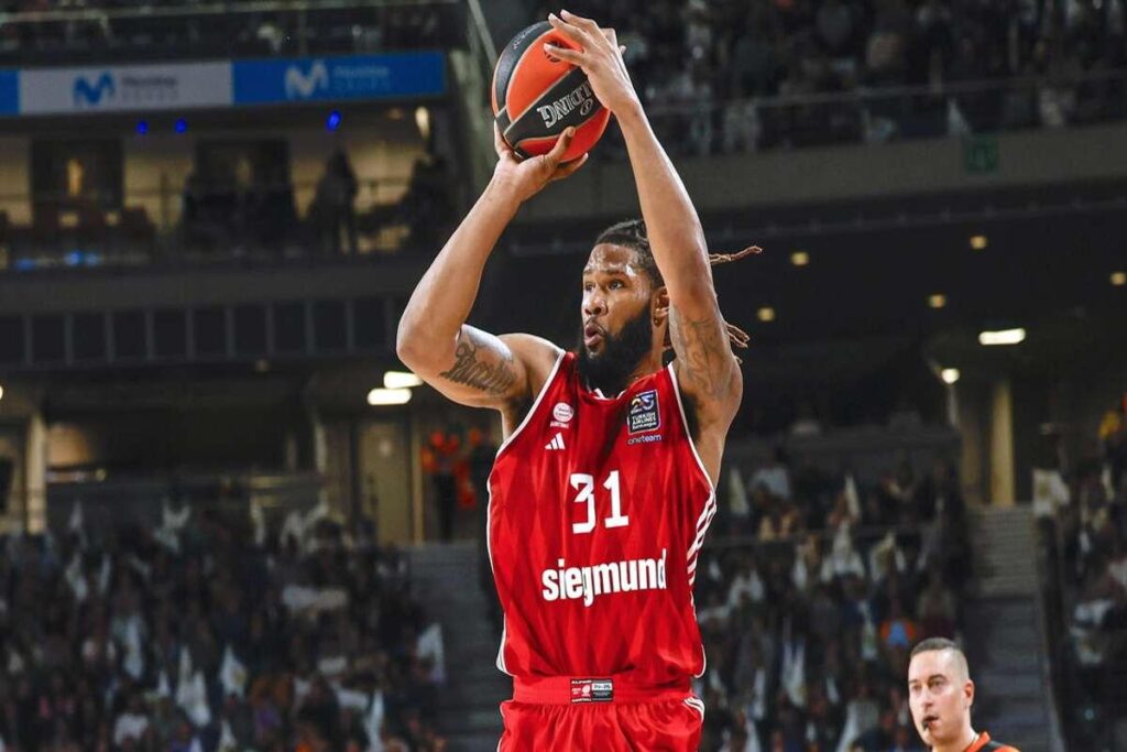Booker firma un contratto da sogno con Phoenix: 145 milioni in 2 anni