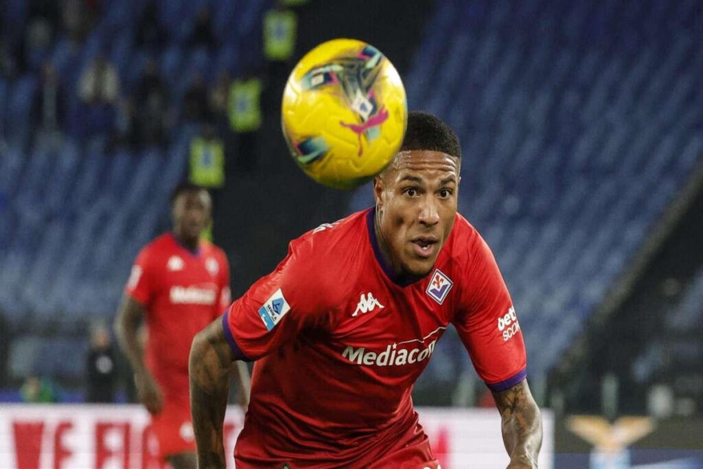 Calcio: l'arrivo di Folorunsho al Cagliari e il futuro incerto di Esposito