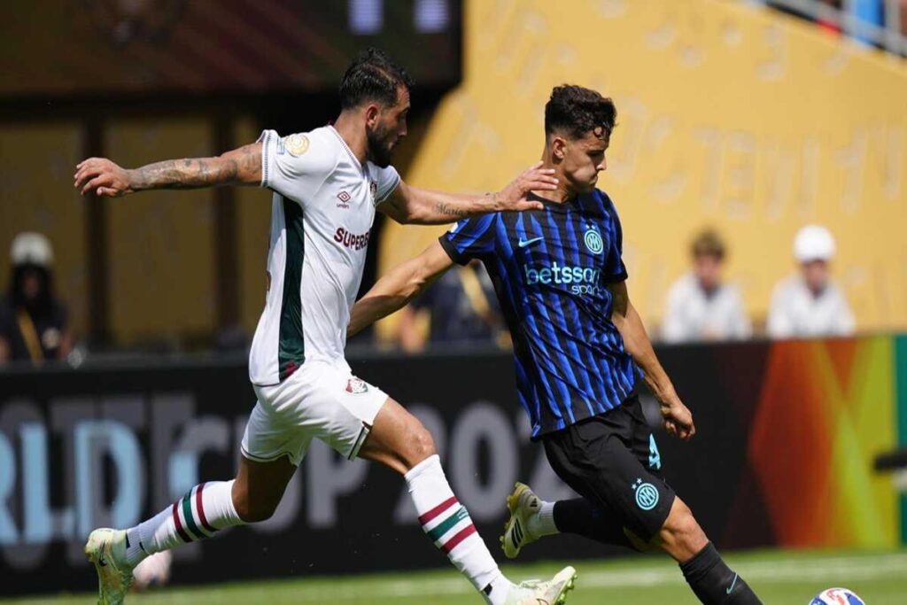 Carboni si unisce ai nuovi compagni: l'inizio di una nuova avventura a Moena per il Genoa