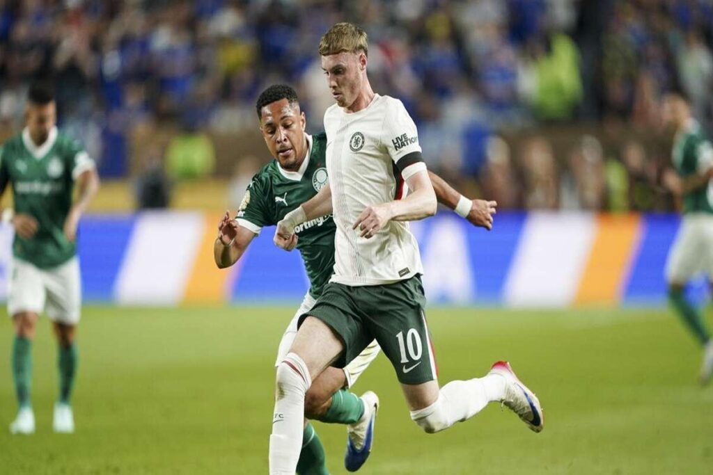 Chelsea supera Palmeiras 2-1 e conquista la semifinale del mondiale per club
