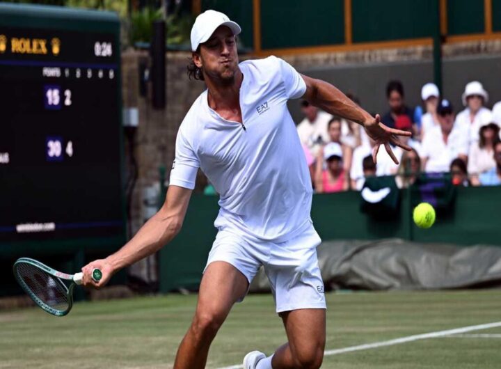Darderi fuori da Wimbledon: Thompson avanza agli ottavi con grinta