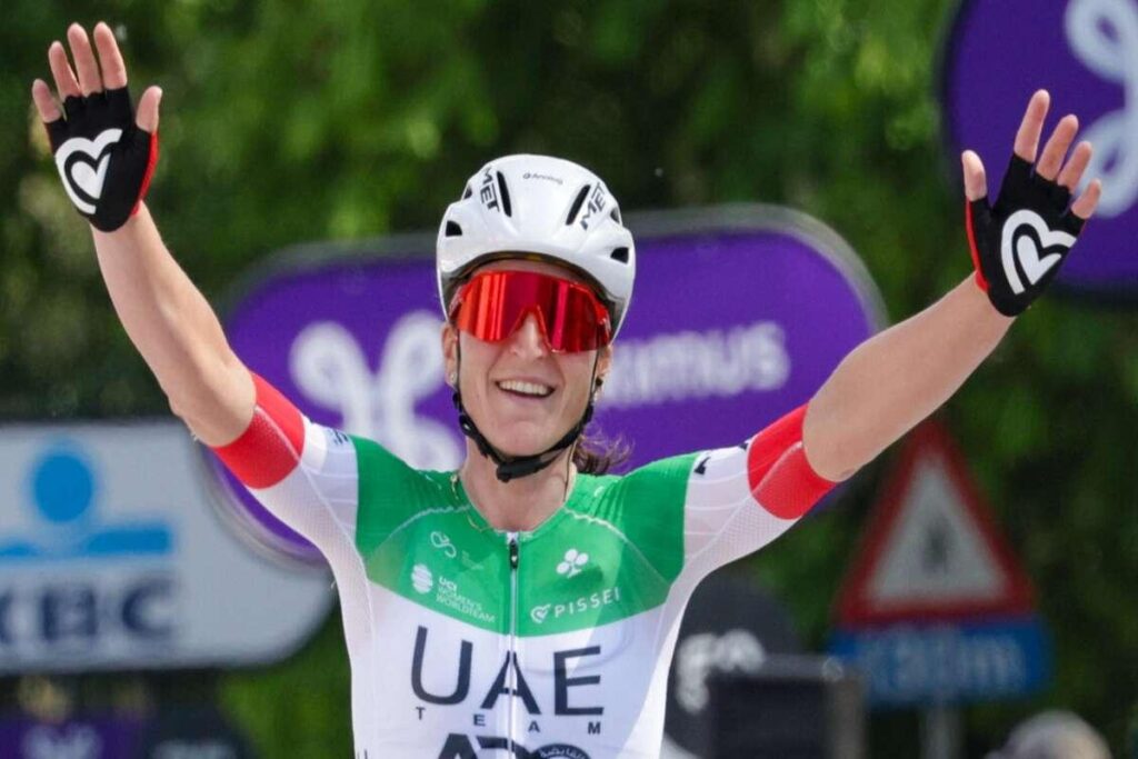 Elisa Longo Borghini conquista il Giro donne 2025 con una performance straordinaria