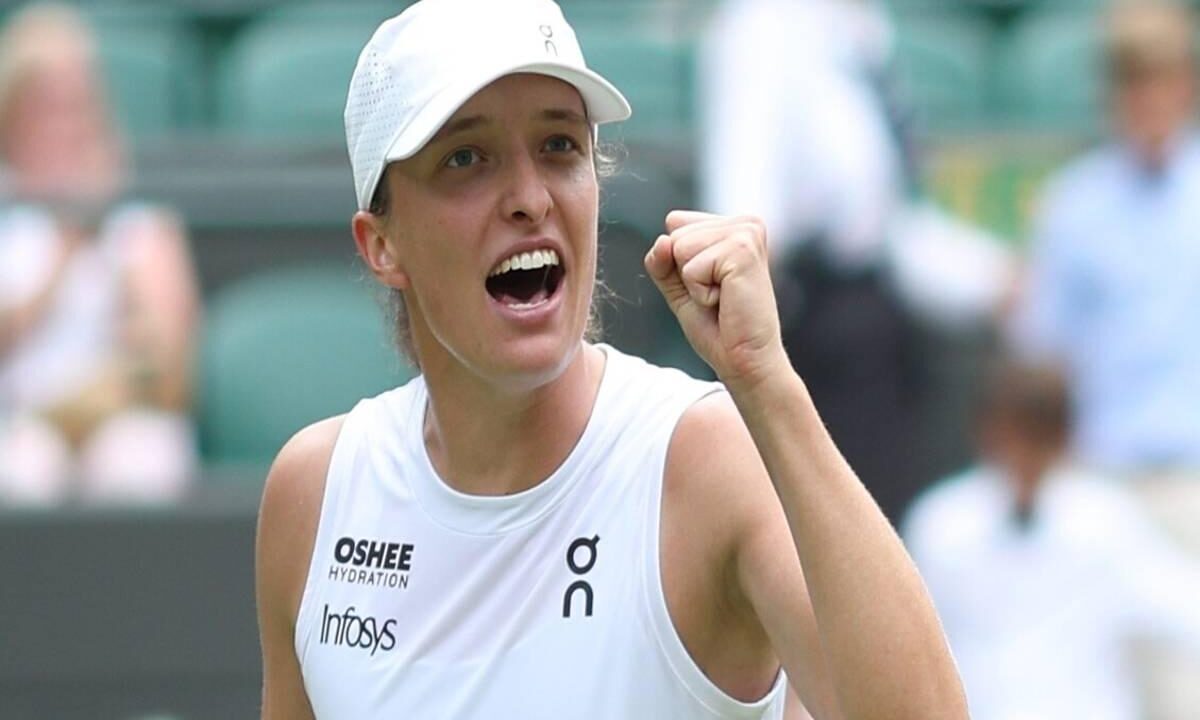 Iga Swiatek conquista la semifinale di Wimbledon con una performance straordinaria