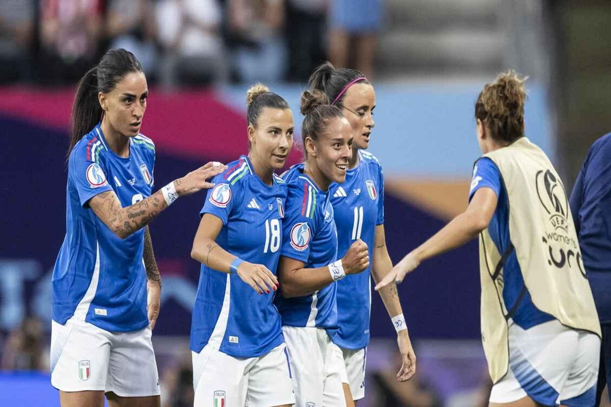 Italia avanza ai quarti nonostante la sconfitta 3-1 contro la Spagna nelle Eurodonne
