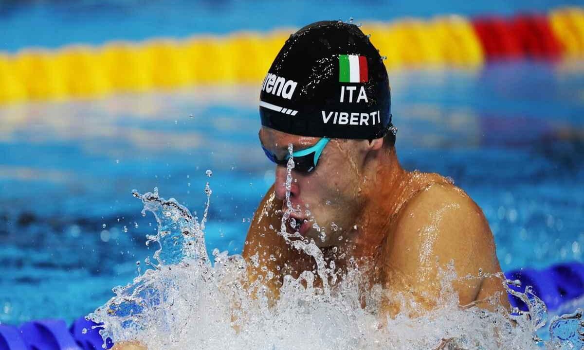 Nuoto: la staffetta 4X100 mista conquista la finale con il tempo record