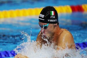 Nuoto: la staffetta 4X100 mista conquista la finale con il tempo record