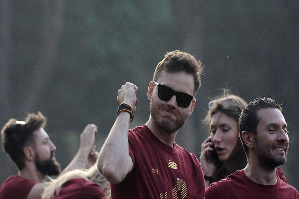 Roma colpita da 3 milioni di multa UEFA per violazione dei limiti FFP