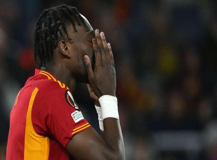 Roma saluta Abraham: ufficiale il trasferimento al Besiktas