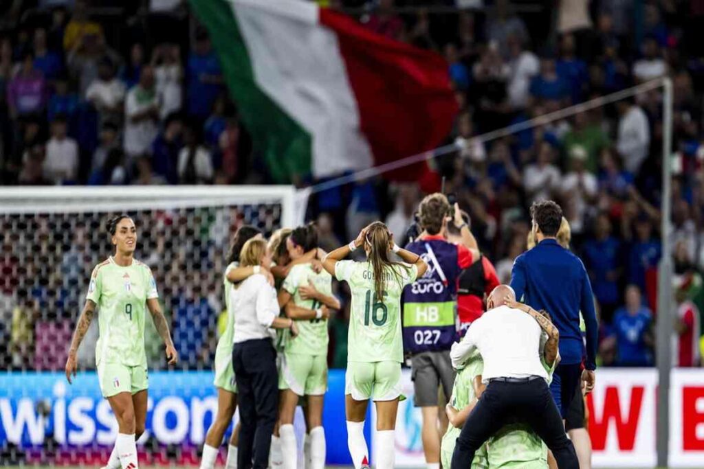 Serturini: l'azzurra si prepara al match con un sorriso contagioso