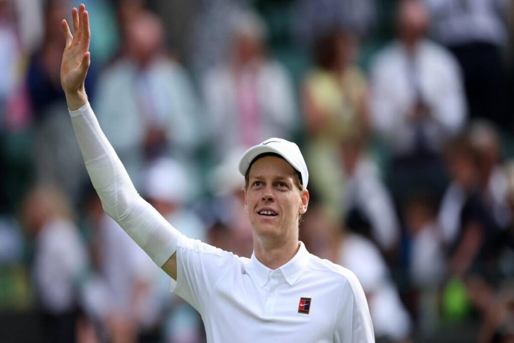 Sinner e Djokovic si sfidano a Wimbledon: chi avrà la meglio dopo Alcaraz-Fritz?