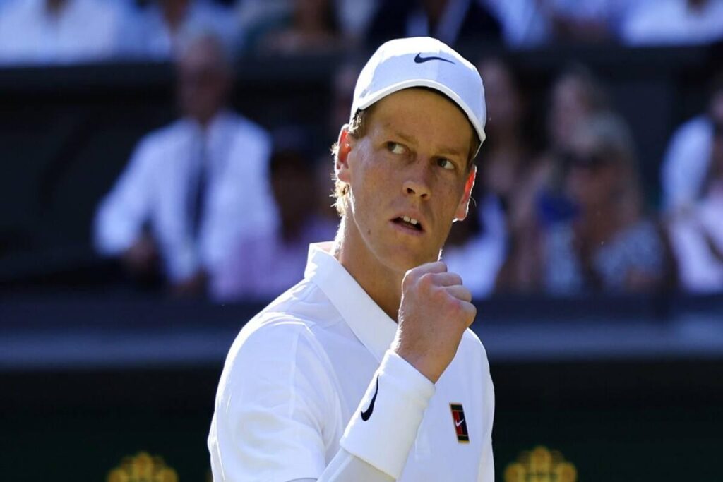 Sinner sorprende Djokovic e conquista la finale di Wimbledon contro Alcaraz