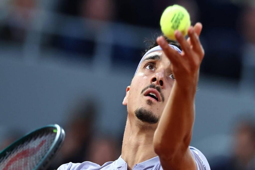 Sonego conquista il secondo turno a Wimbledon battendo Faria