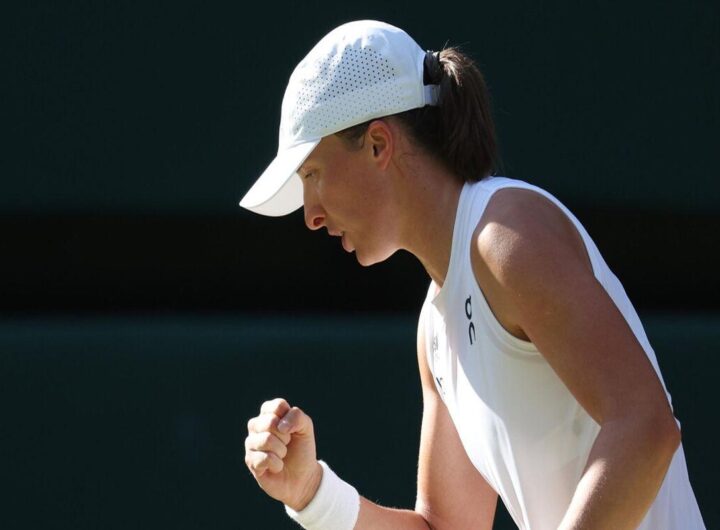 Swiatek conquista la finale di Wimbledon, Bencic eliminata da Anisimova