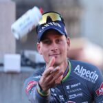 Van der Poel conquista la seconda tappa e indossa la maglia gialla