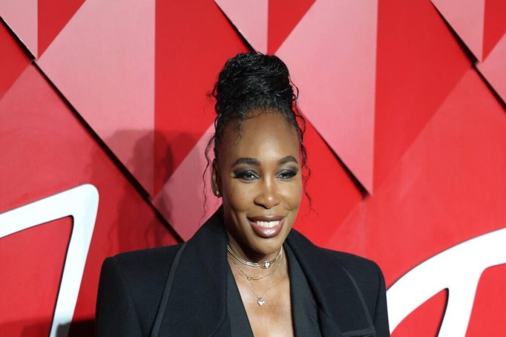Venus Williams fa il suo ritorno a 45 anni e conquista la vittoria in doppio