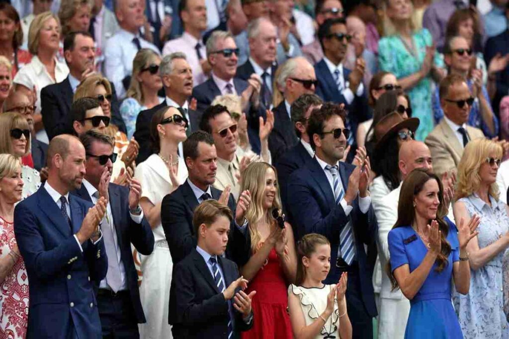Wimbledon: la famiglia reale britannica e re Felipe insieme in tribuna