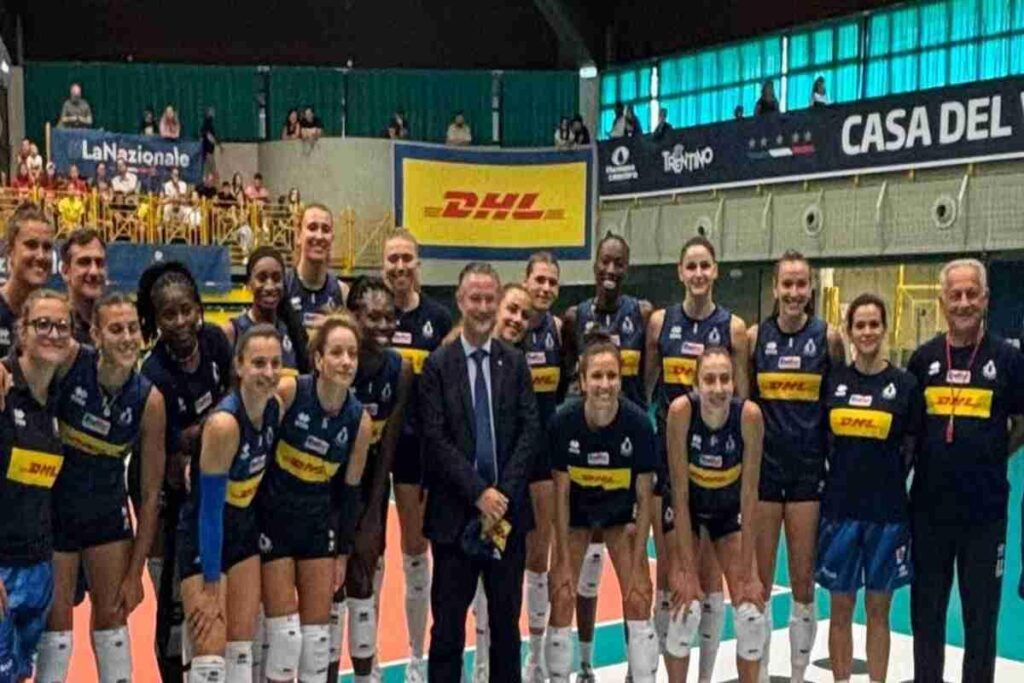 Le Azzurre di Velasco si preparano per la sfida: ritiro a Cavalese