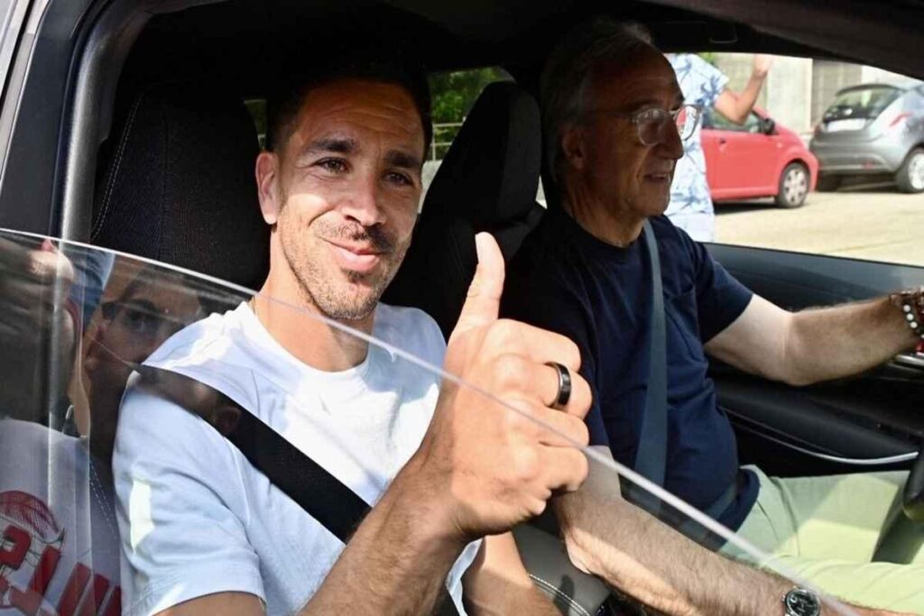Simeone lascia Napoli: un addio tra sfide e ricordi difficili