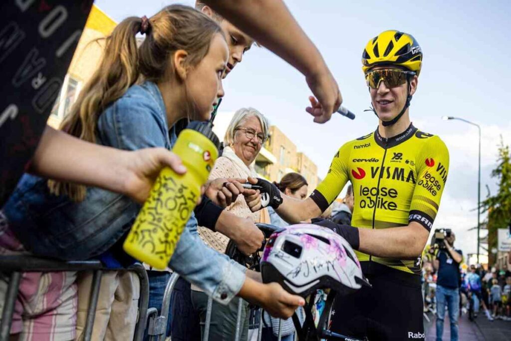 Vingegaard risorge dopo la caduta e conquista la seconda tappa della Vuelta
