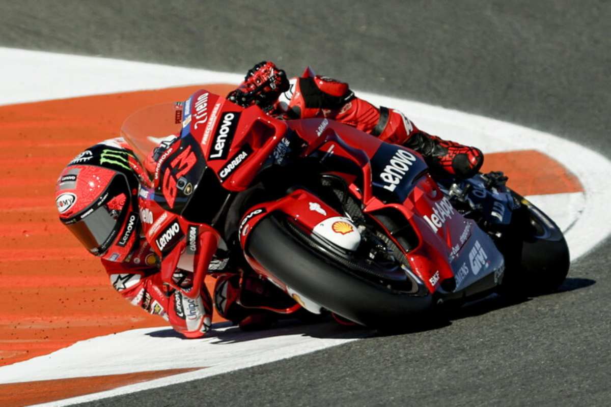 Stoner critiche MotoGP.