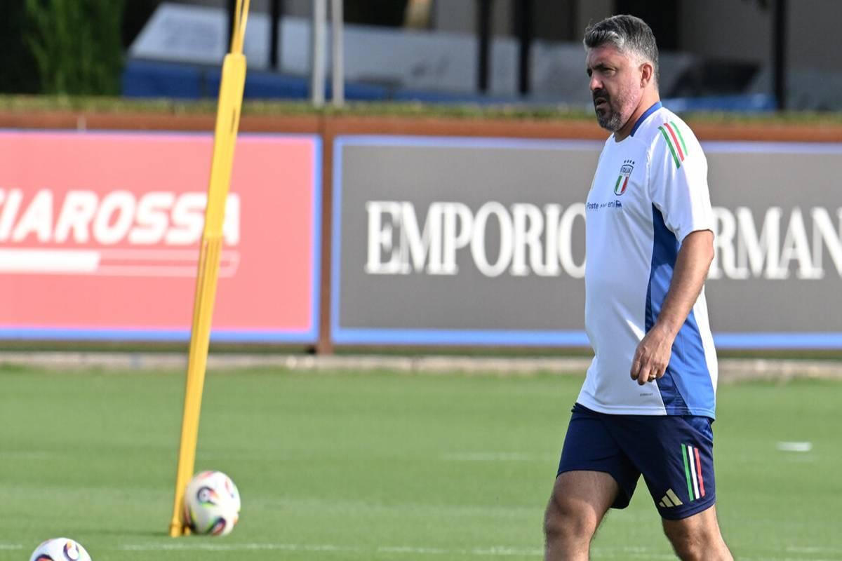 Azzurri pronti per la sfida con l'Estonia: Kean supera Retegui nella corsa al gol