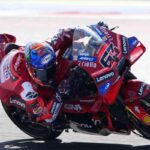 Bagnaia conquista la pole in Giappone, Marquez scatta dalla terza posizione