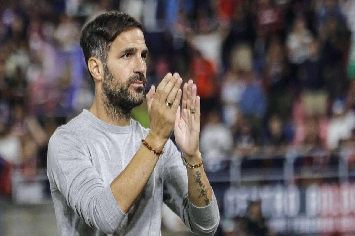 Como e Genoa si sfidano in un attesissimo lunedì di Serie A alle 20:45